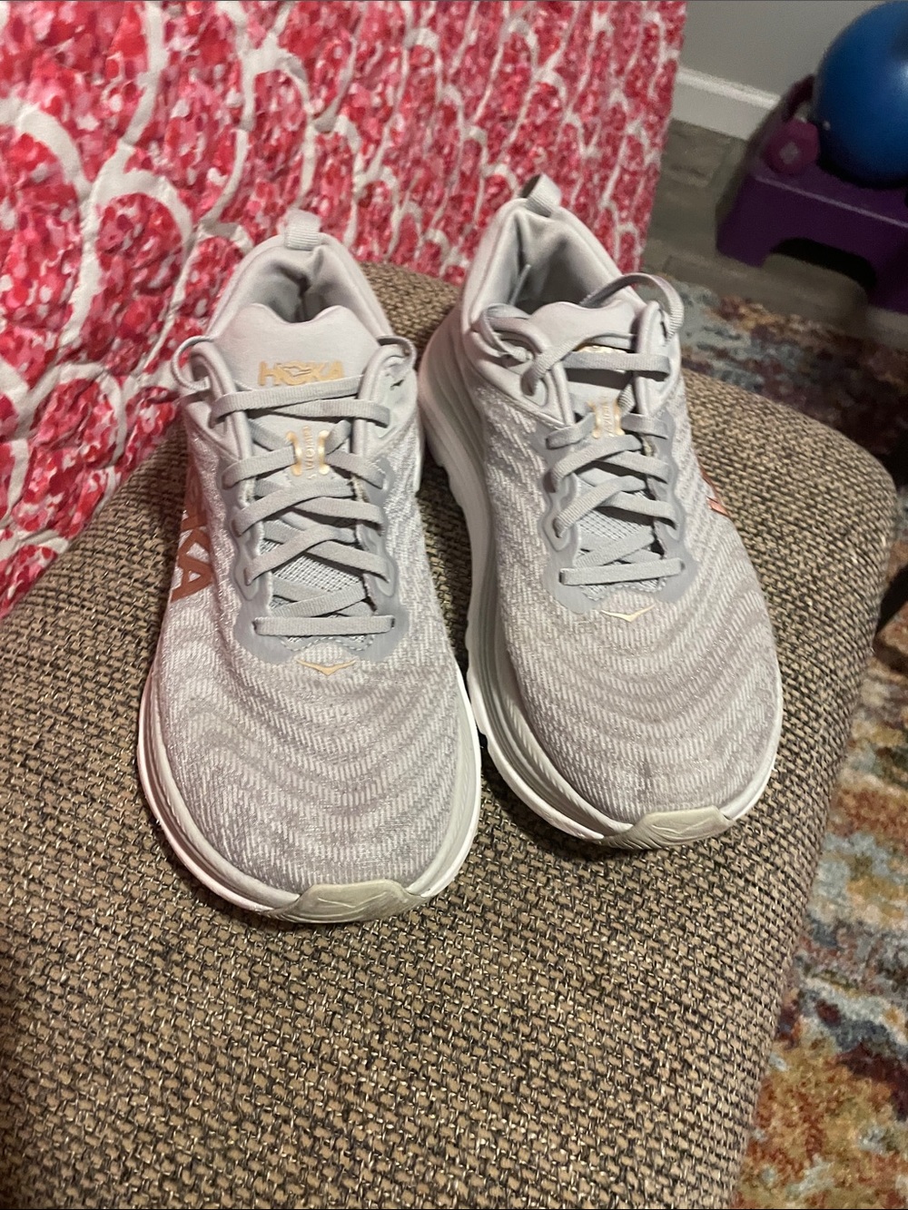 Hoka Women's Light Gray Gaviota 5 Running Shoes Sz9D.